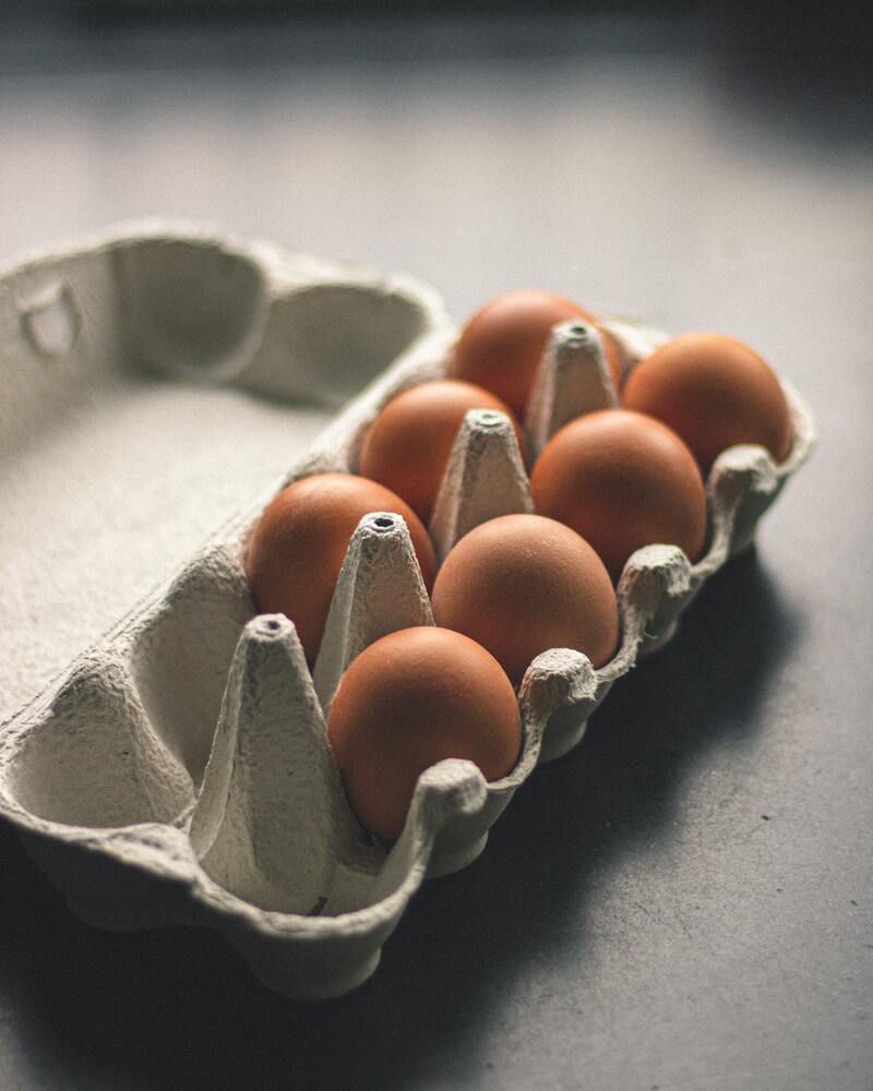 eggs raw